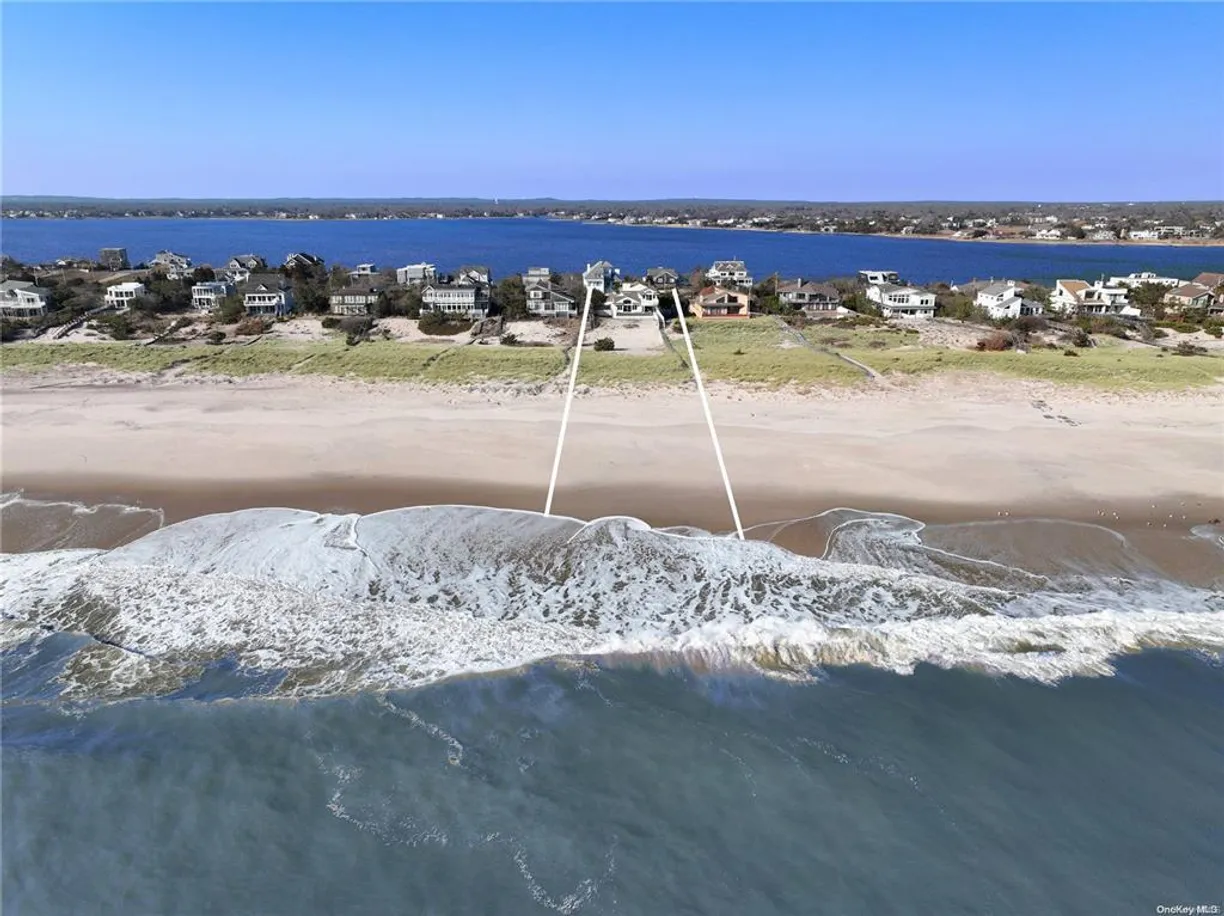 The Hamptons Real Estate | View 325 Dune Rd | 4 Beds, 4 Baths