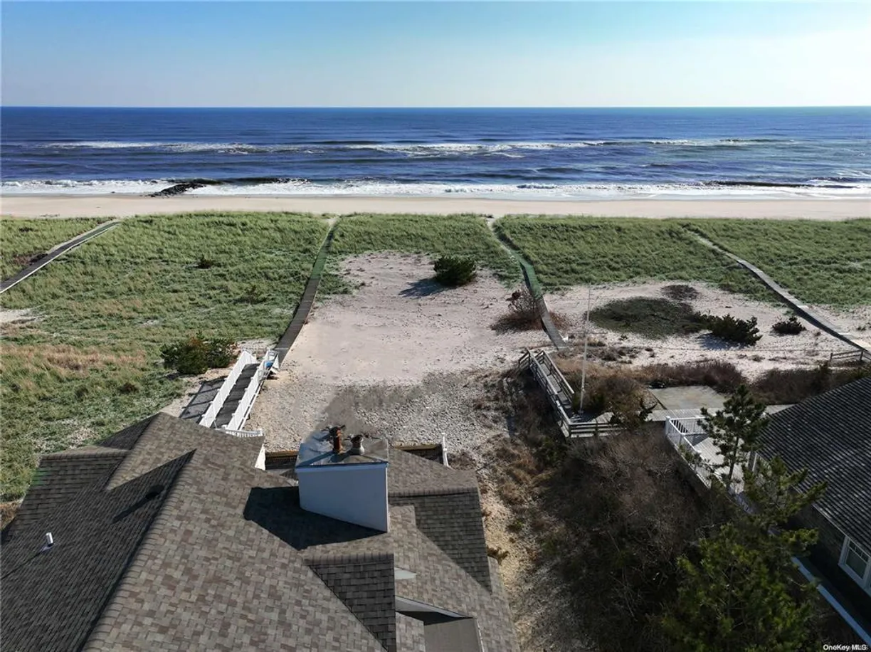 The Hamptons Real Estate | View 325 Dune Rd | Listing