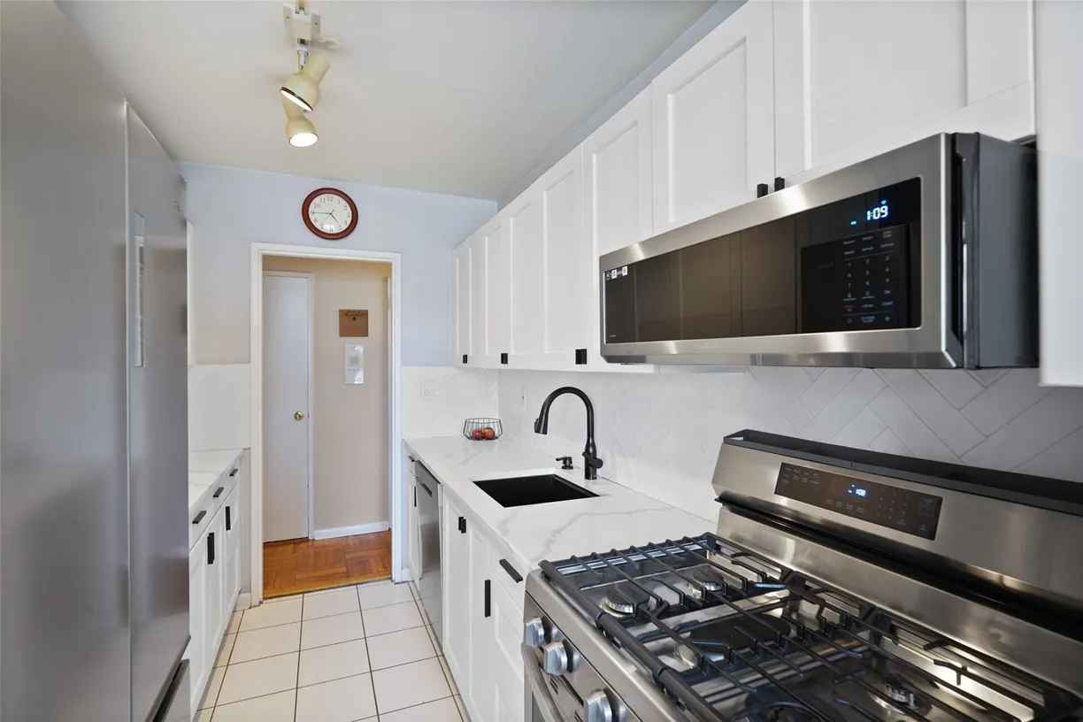 Westchester Real Estate | View 1299 Palmer Avenue, 312 | Listing