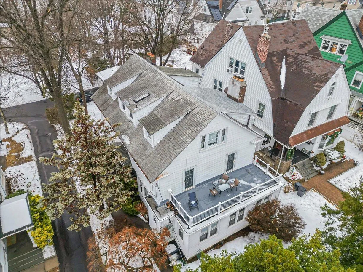 Westchester Real Estate | View 375 Park Avenue | 7 Beds, 3 Baths