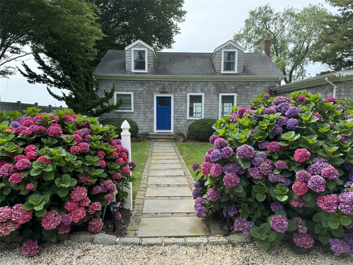 The Hamptons Real Estate | View 1429 Peconic Bay Boulevard | 4 Beds, 2 Baths