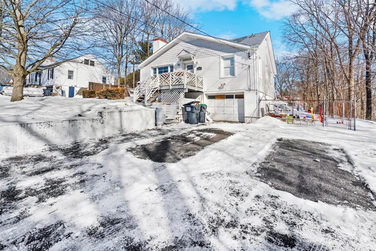 Rockland/Orange/NJ Real Estate | View 304 Broadway | Listing