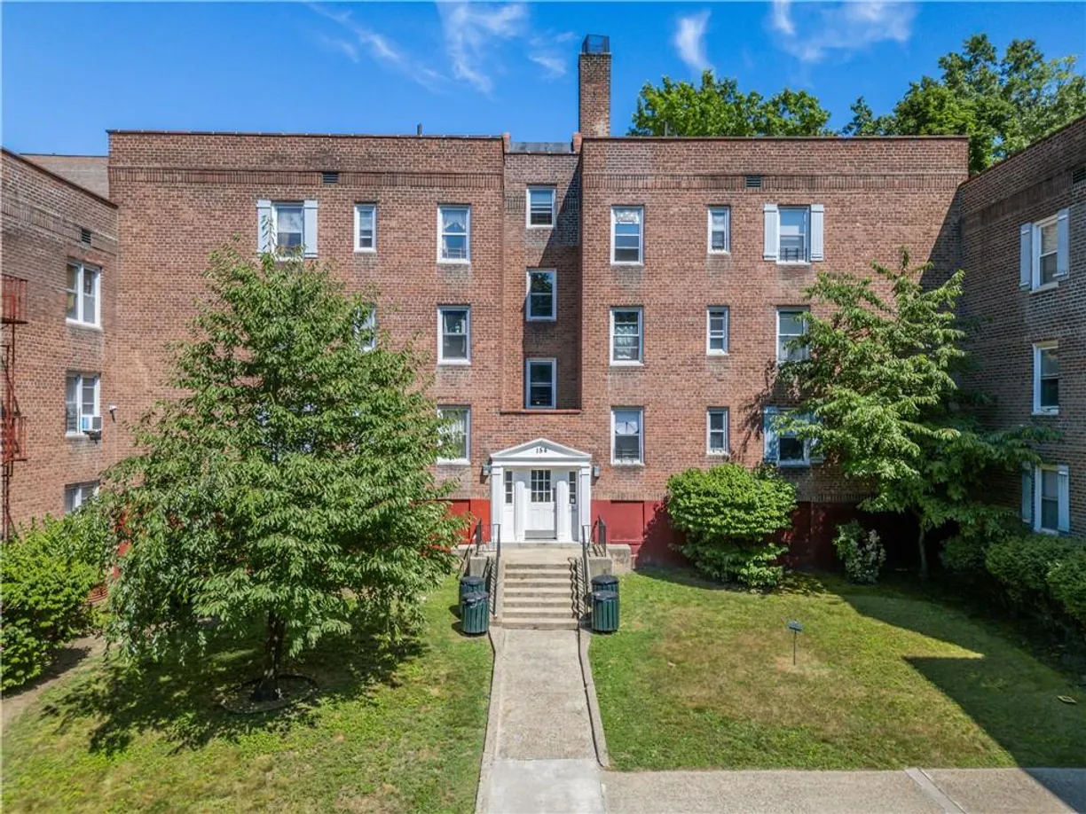Westchester Real Estate | View 154 Ravine Avenue, 1D | 1 Bed, 1 Bath