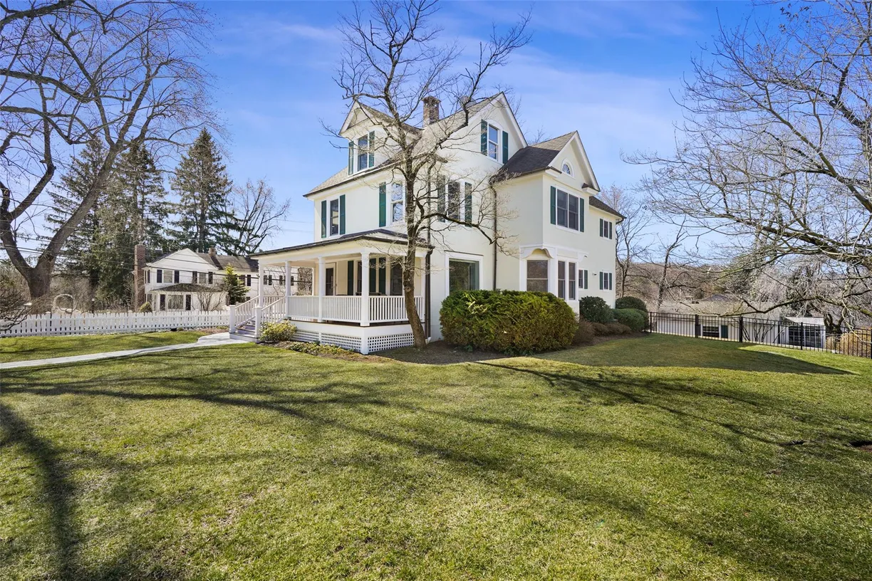 Westchester Real Estate | View 37 Hillside Avenue | 3 Beds, 2 Baths