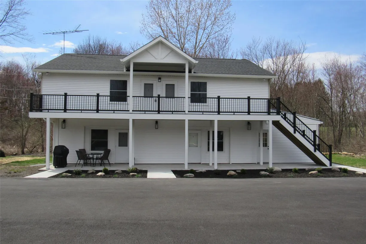 Hudson Valley Real Estate | View 2845 Route 9G, Unit #3 | Listing
