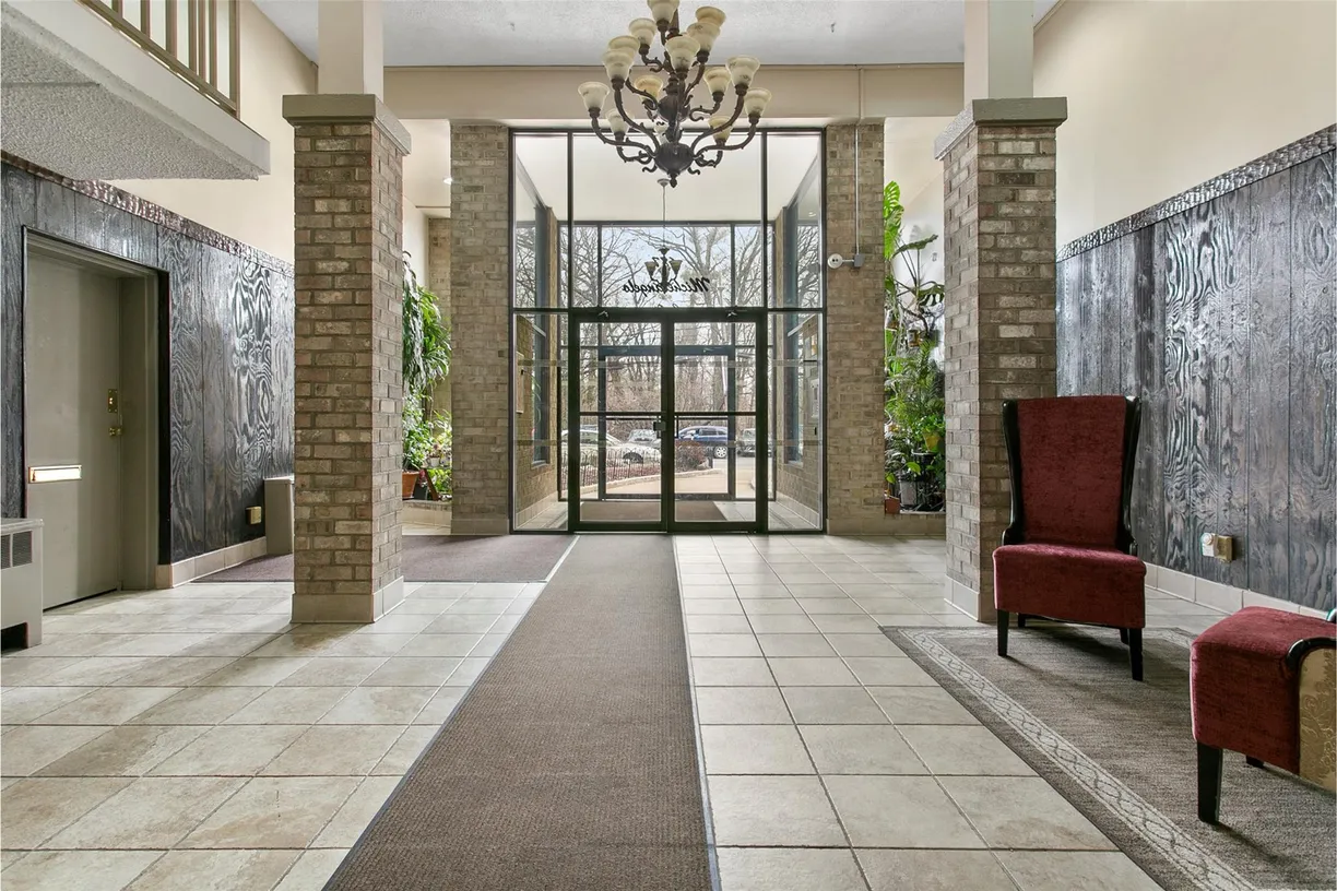 Westchester Real Estate | View 687 Bronx River, 5K | 1 Bed, 1 Bath