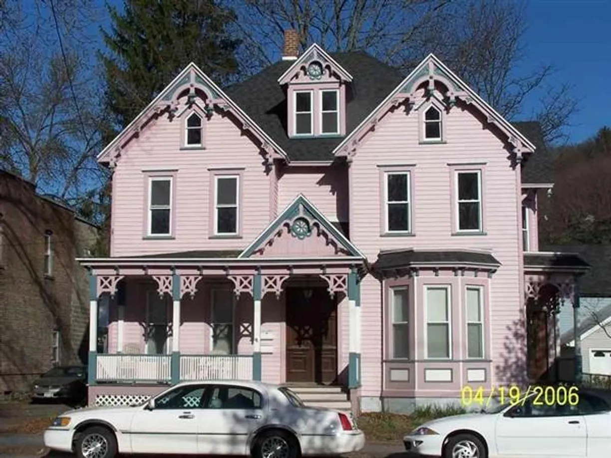 Rockland/Orange/NJ Real Estate | View 12 Orange Street, 3 | 1 Bed, 1 Bath
