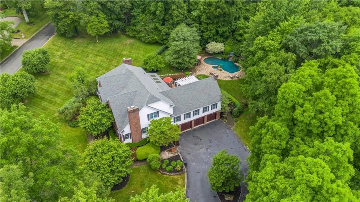 Rockland/Orange/NJ Real Estate | View 29 Benson Point Court | Listing