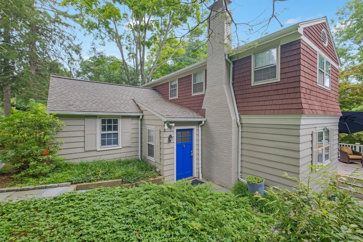 Westchester Real Estate | View 40 Gilbert Street | Listing