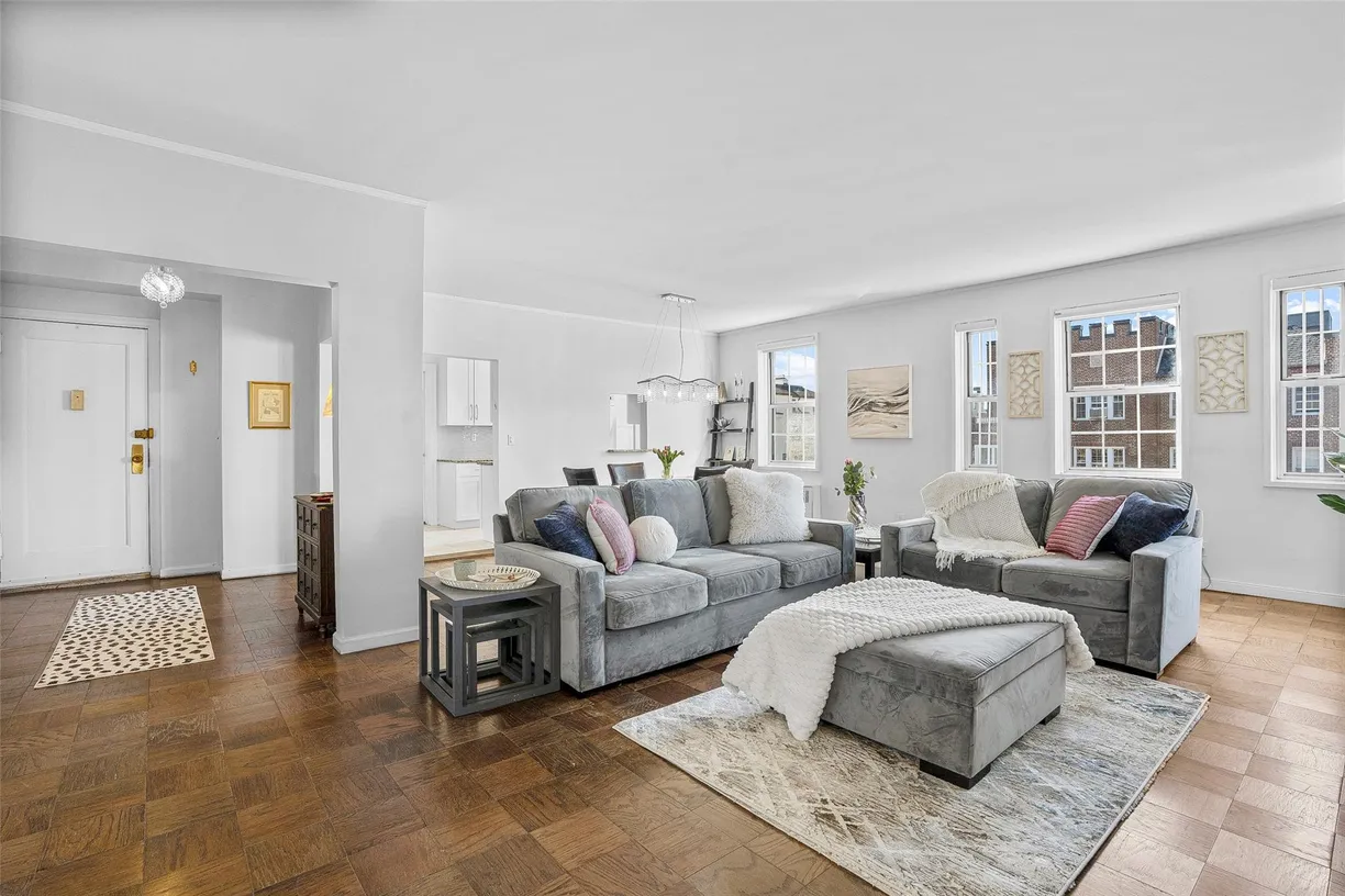 Westchester Real Estate | View 16 N Chatsworth Avenue, 603 | Listing