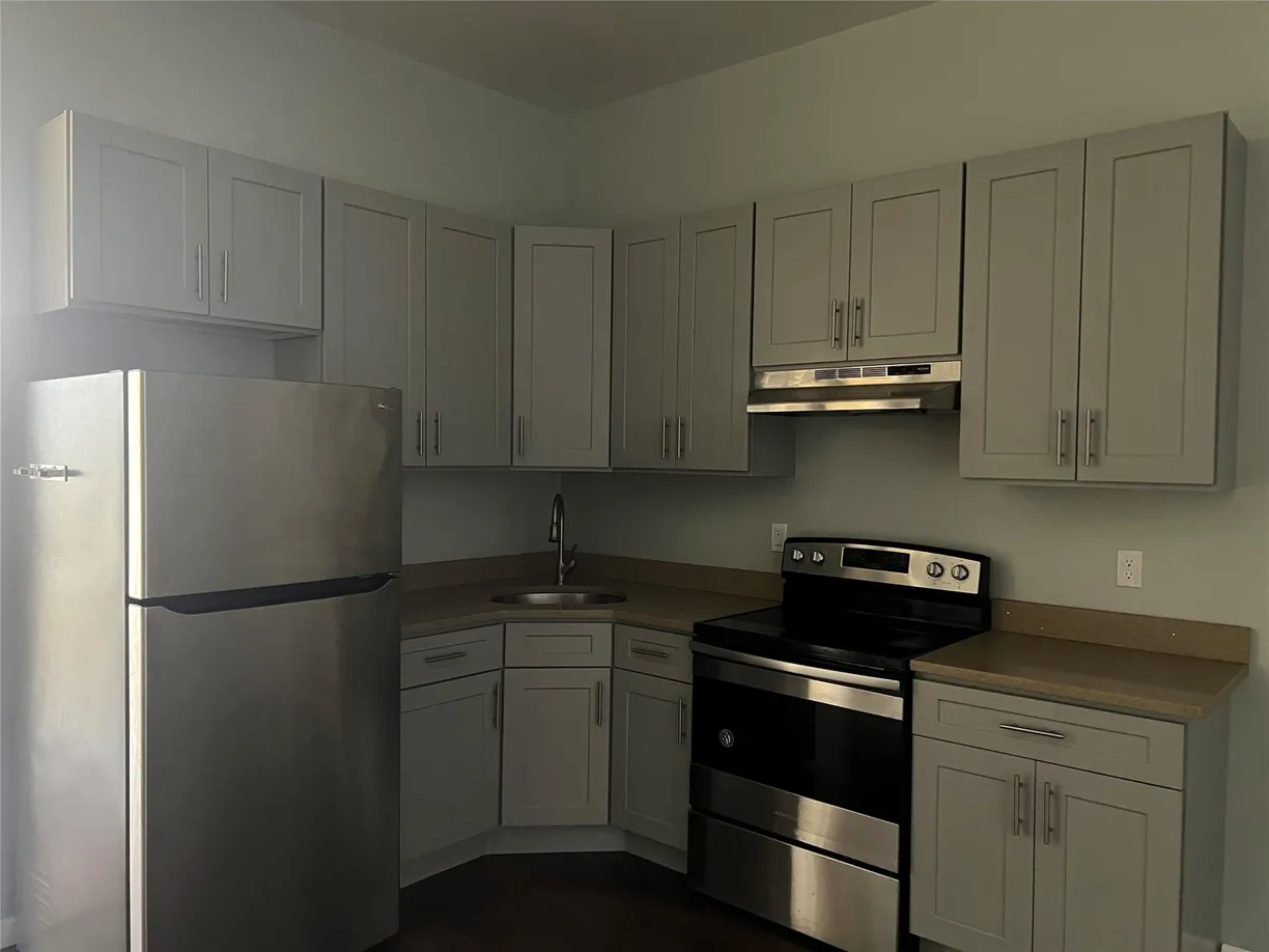 Rockland/Orange/NJ Real Estate | View 59-61 North Street, 2E | 2 Beds, 1 Bath
