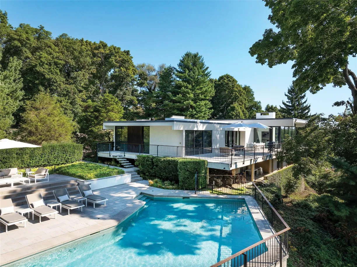 Westchester Real Estate | View 17 Pilgrim Road | 5 Beds, 5 Baths