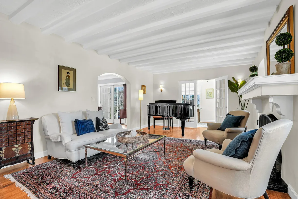 Westchester Real Estate | View 26 Mohawk Street | Listing