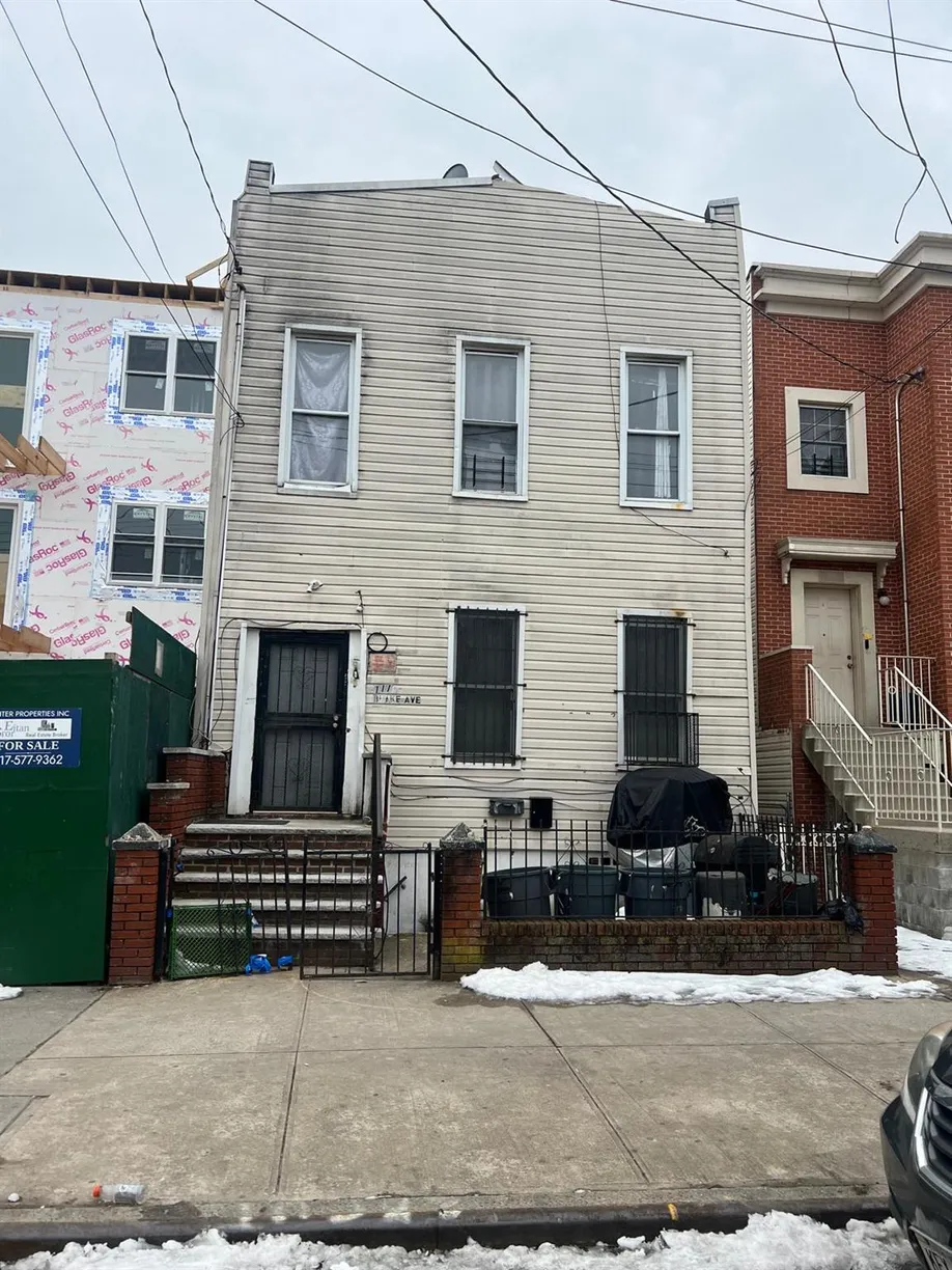 New York City Real Estate | View 1114 Blake Avenue | 5 Beds, 2 Baths