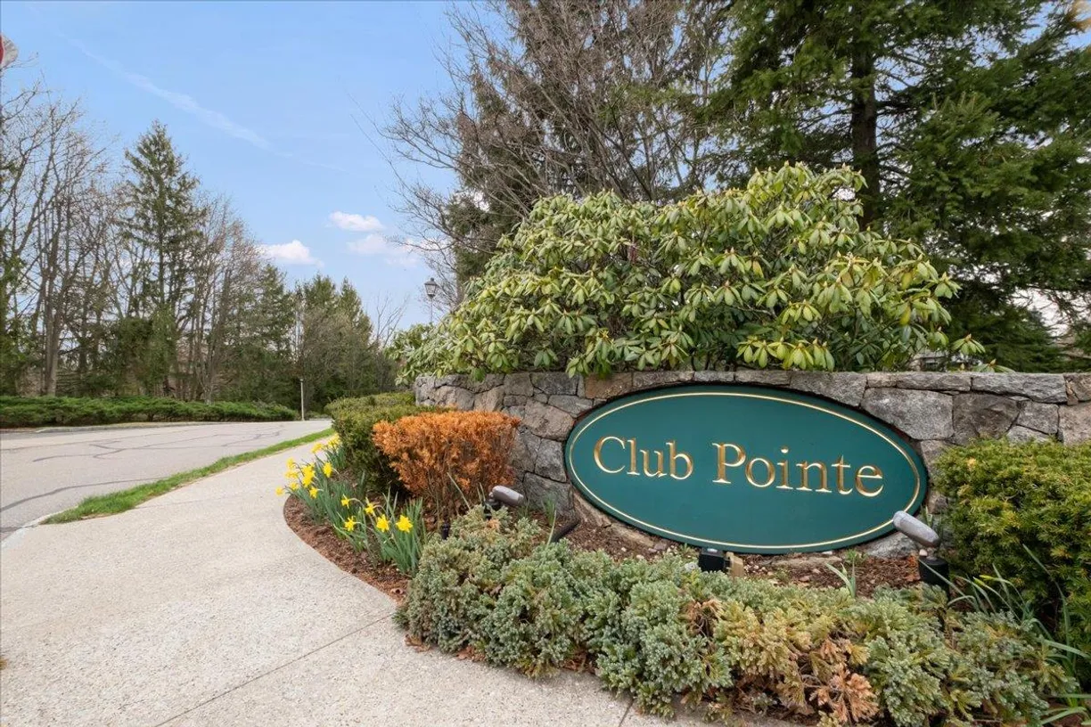 Westchester Real Estate | View 95 Club Pointe Drive | 3 Beds, 2 Baths