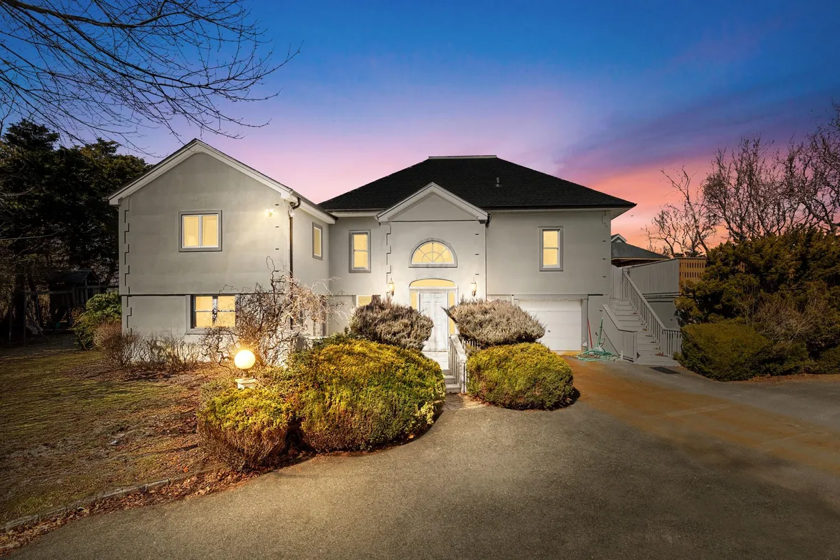 The Hamptons Real Estate | View 430 Salt Marsh Lane | Listing