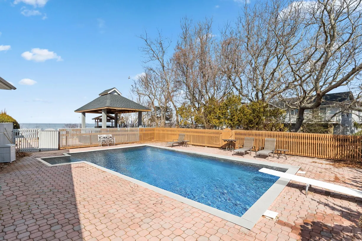 The Hamptons Real Estate | View 430 Salt Marsh Lane | Listing