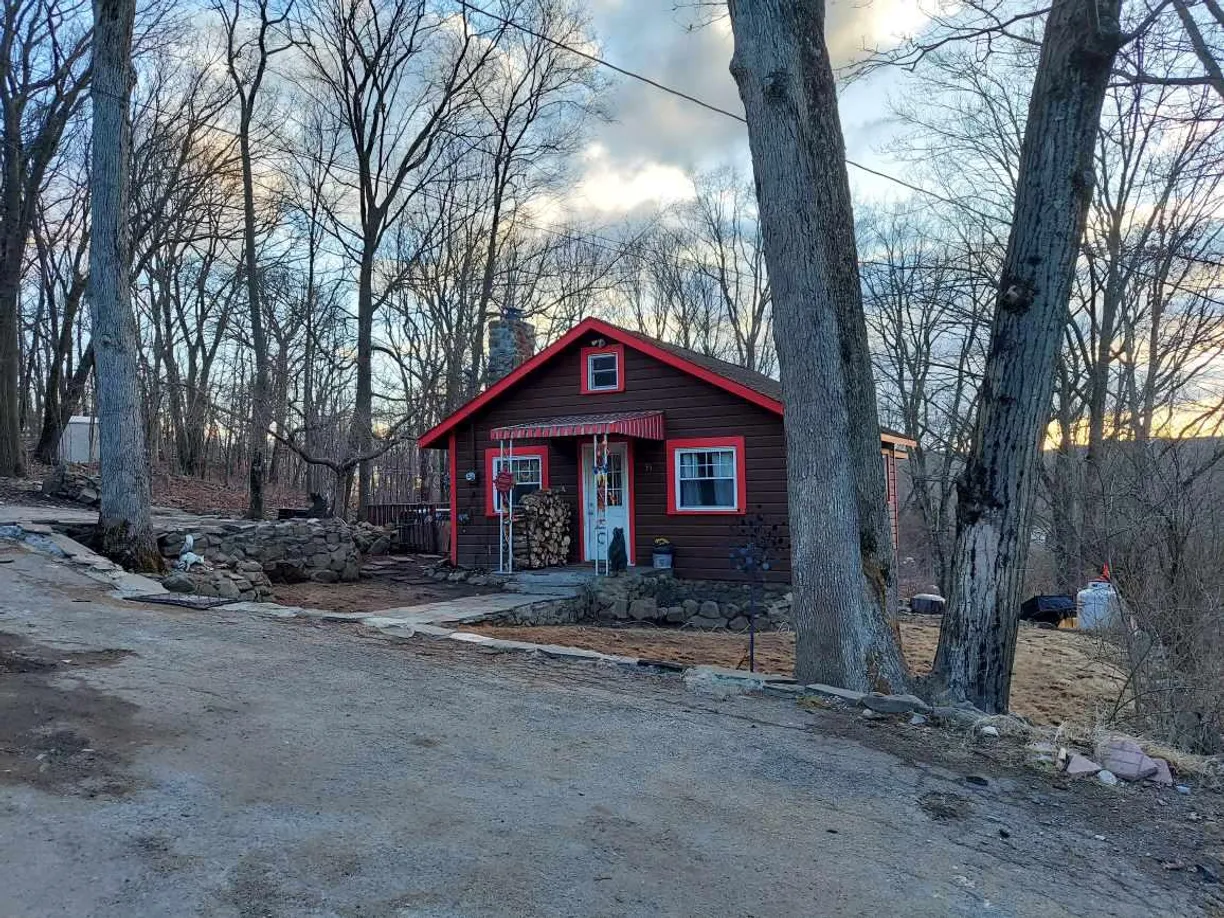 Rockland/Orange/NJ Real Estate | View 35 Cooper Rd | Listing