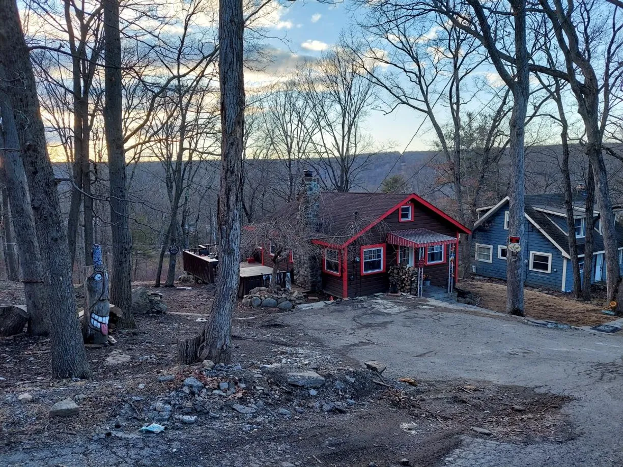 Rockland/Orange/NJ Real Estate | View 35 Cooper Rd | Listing