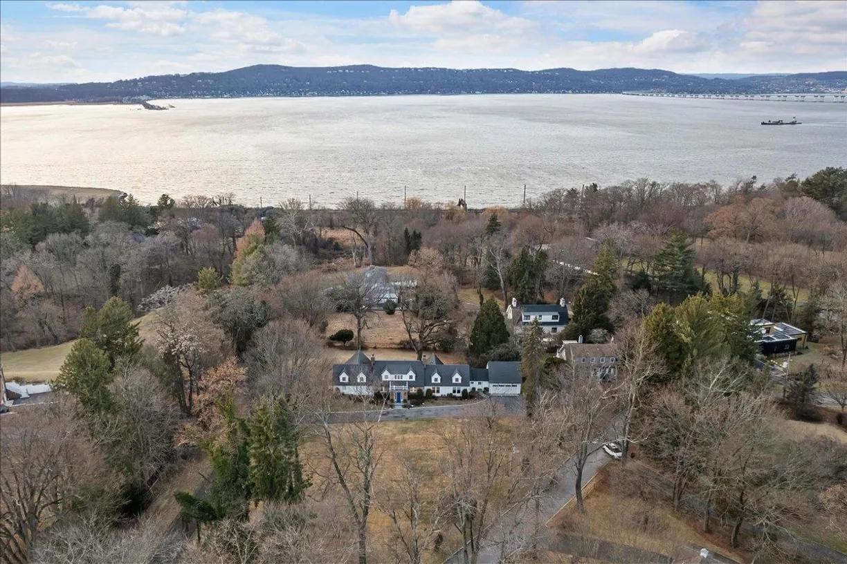 Westchester Real Estate | View 86 Fargo Lane | Listing