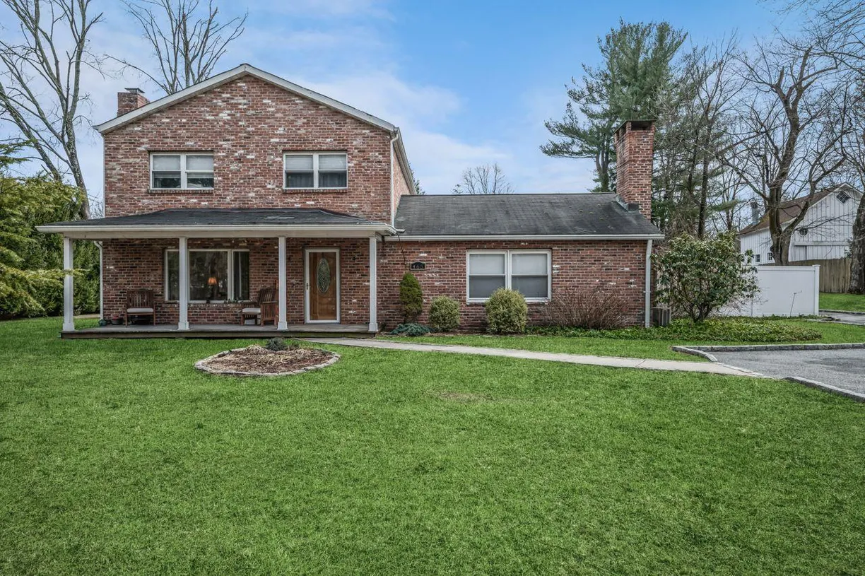 Westchester Real Estate | View 465 Old Post Road | 4 Beds, 3 Baths