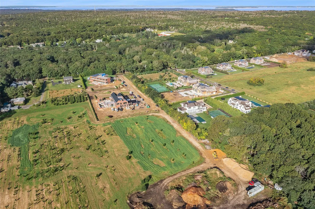 The Hamptons Real Estate | View 396 Seven Ponds Towd Road | Listing
