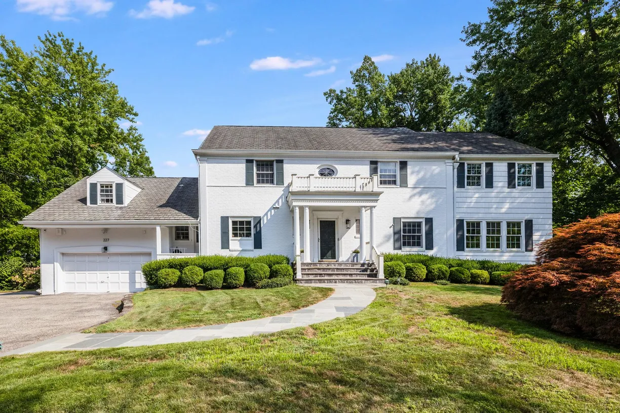 Westchester Real Estate | View 227 Griffen Avenue | 5 Beds, 5 Baths