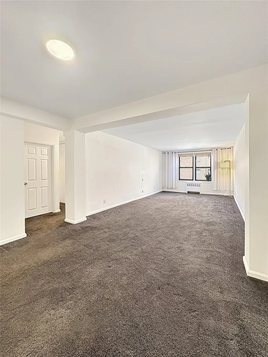 Westchester Real Estate | View 10 Franklin Avenue, 2F | Listing