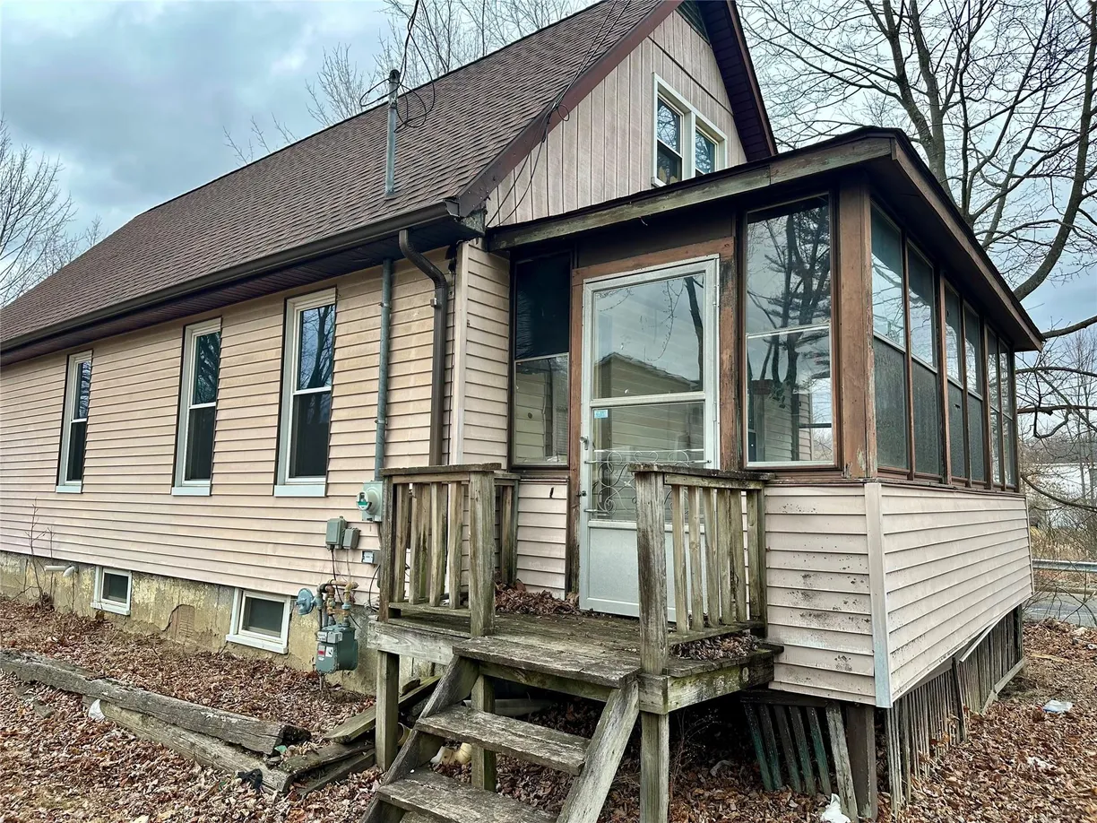 Rockland/Orange/NJ Real Estate | View 95 Silver Lake Sctn Road | Listing