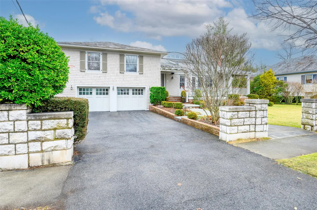 Westchester Real Estate | View 11 Larchmont Avenue | Listing