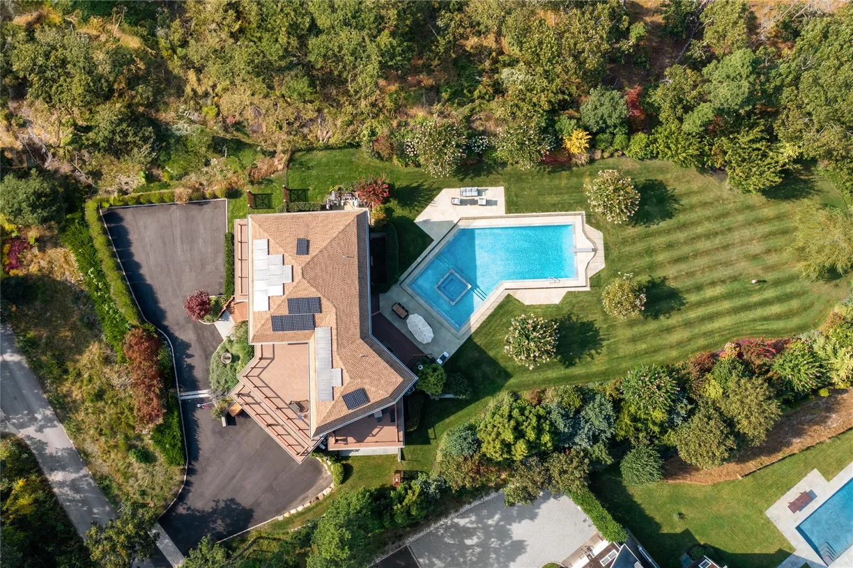 The Hamptons Real Estate | View 89 Old Canoe Place Road | Listing