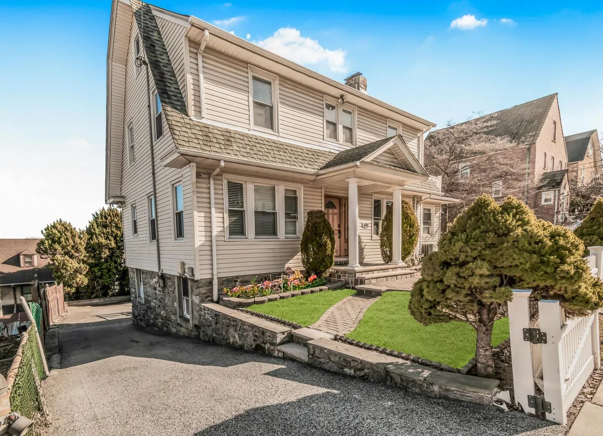 Westchester Real Estate | View 120 St. James Terrace | Listing