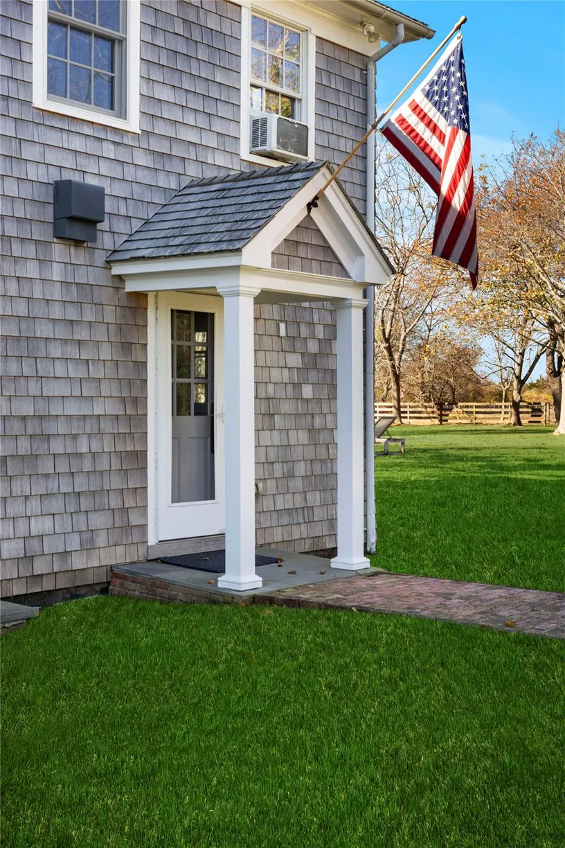 The Hamptons Real Estate | View 35335 Main Road | Listing