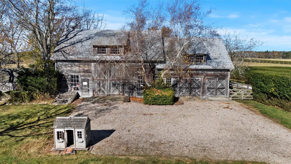 The Hamptons Real Estate | View 35335 Main Road | Listing