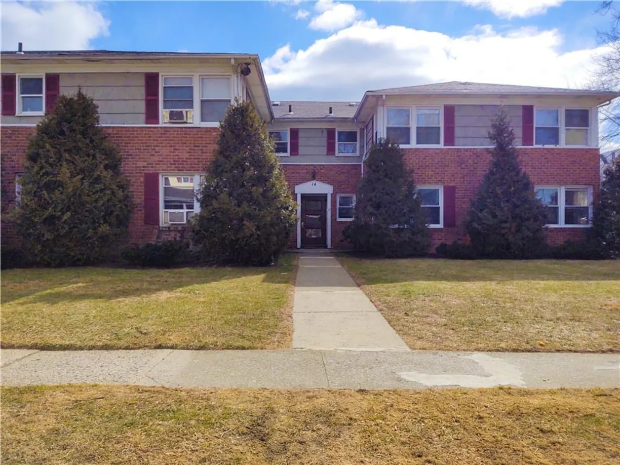 Westchester Real Estate | View 14 Stevens Street, 5 | 1 Bed, 1 Bath