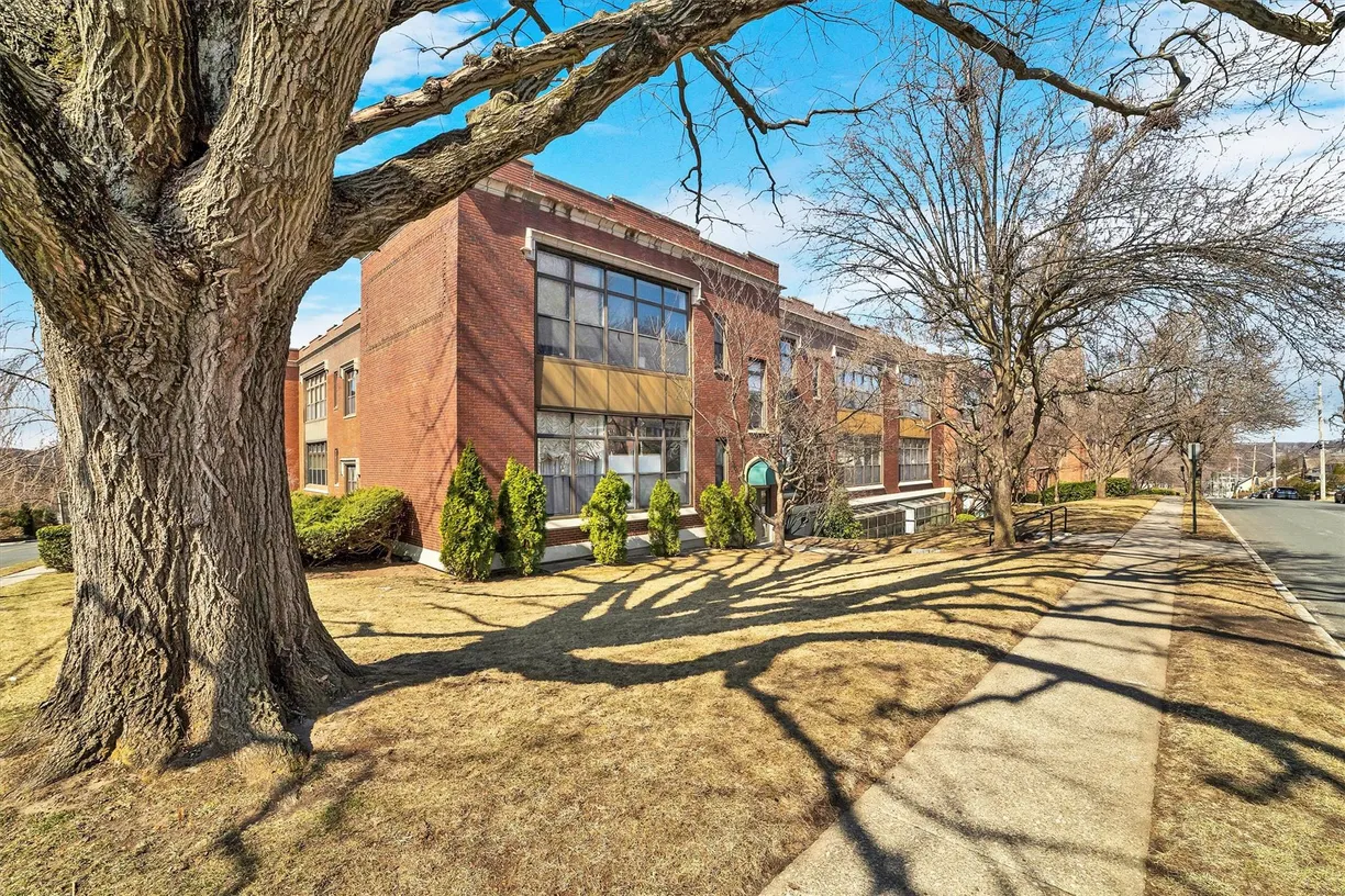 Westchester Real Estate | View 85 McKinley Avenue, A1-5 | 1 Bed, 1 Bath