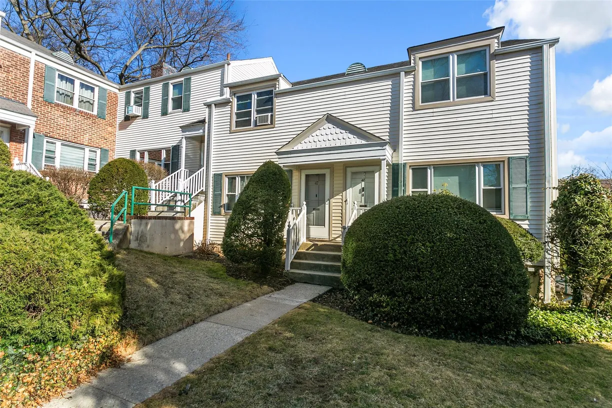 Westchester Real Estate | View 737 Tuckahoe Road, 47 | 1 Bed, 1 Bath