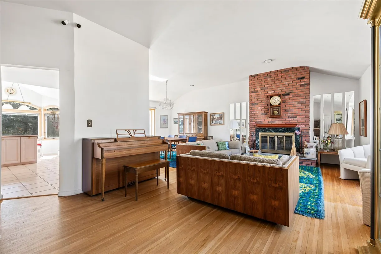 Westchester Real Estate | View 1 Country Ridge Drive | Listing