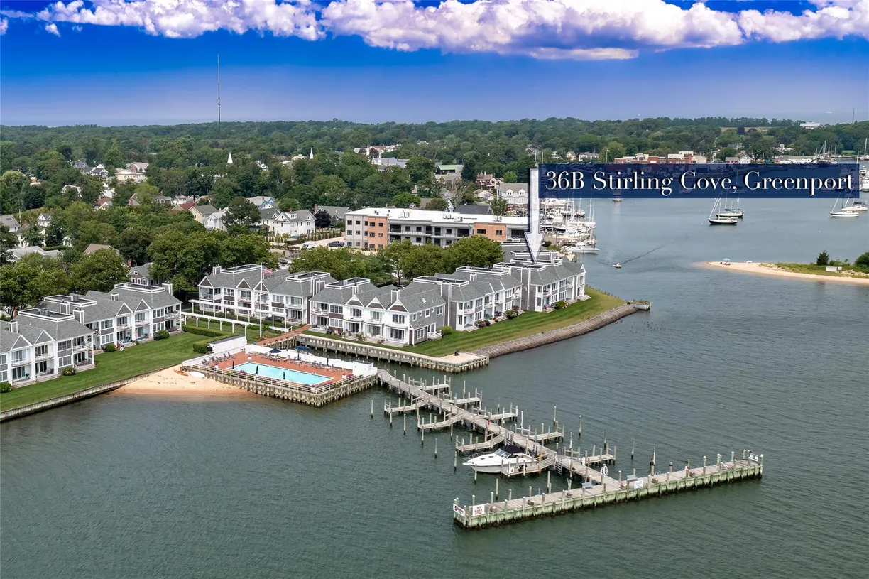 The Hamptons Real Estate | View 36 Stirling, B | Listing