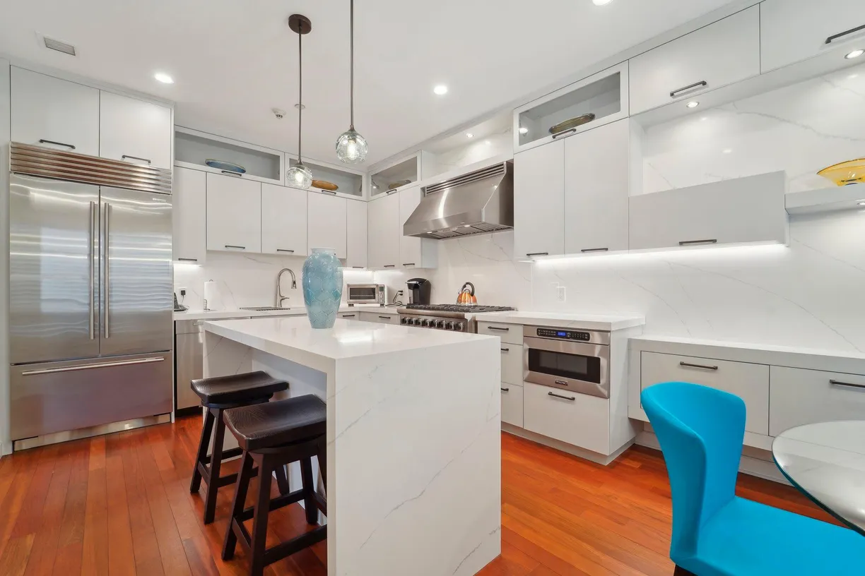 Westchester Real Estate | View 27 City Place, THB | 4 Beds, 4 Baths