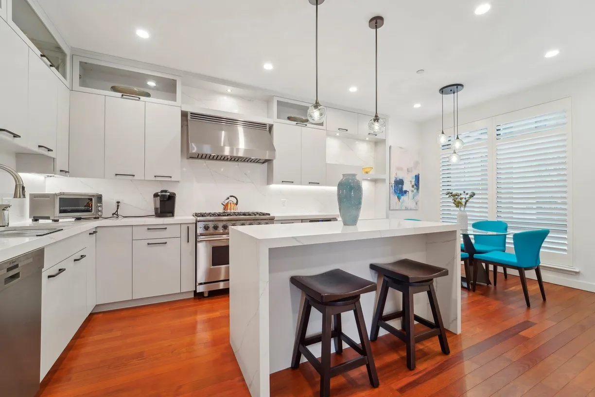 Westchester Real Estate | View 27 City Place, THB | Listing