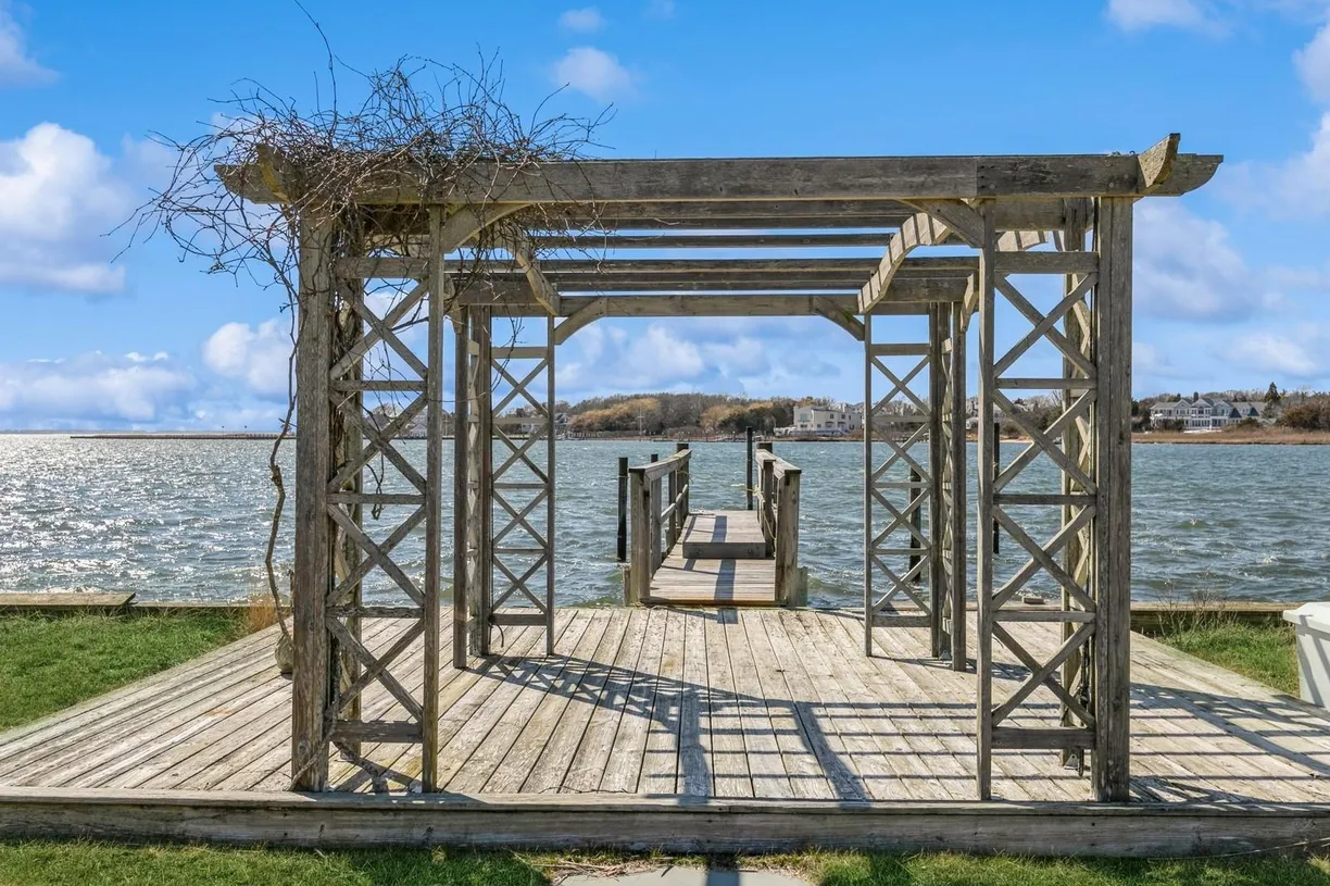 The Hamptons Real Estate | View 63 Shore Road | 3 Beds, 2 Baths