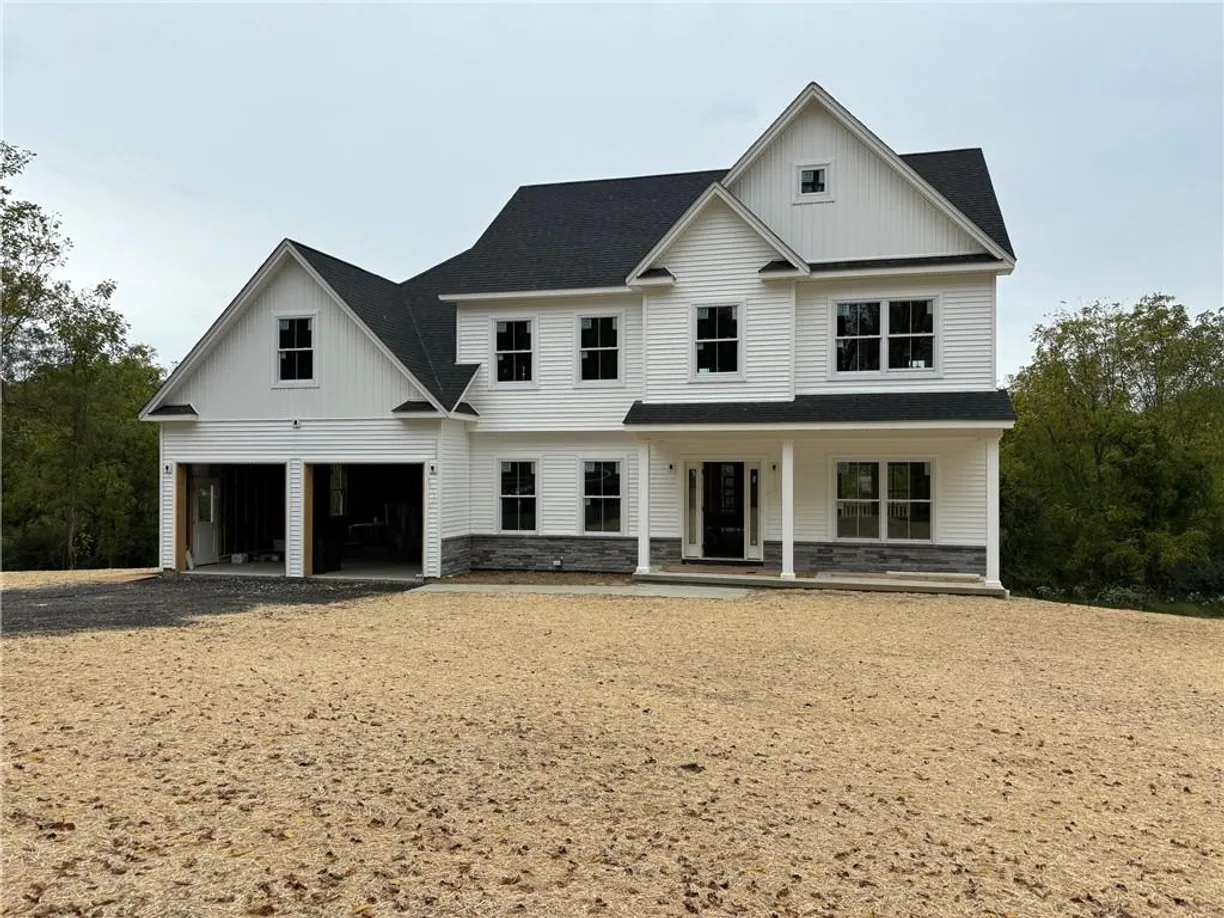 Rockland/Orange/NJ Real Estate | View 2 Rosewood Lane | 4 Beds, 2 Baths
