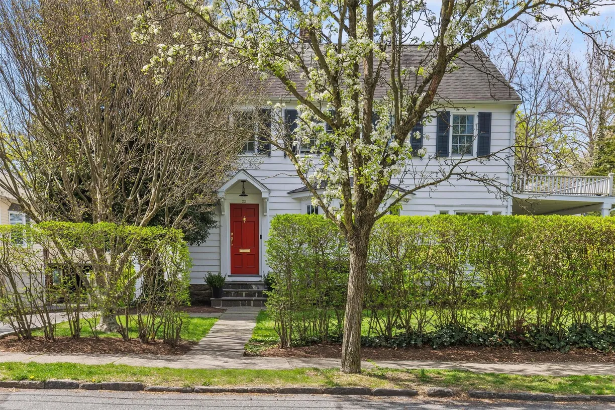 Westchester Real Estate | View 22 Mayhew Avenue | Listing