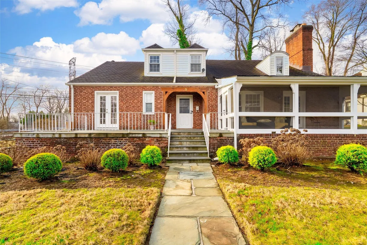 Westchester Real Estate | View 5 Locust Street | Listing