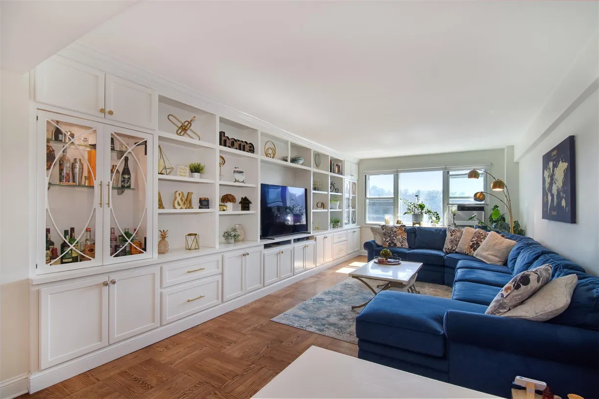 Westchester Real Estate | View 900 Palmer Road, 9C | 2 Beds, 2 Baths