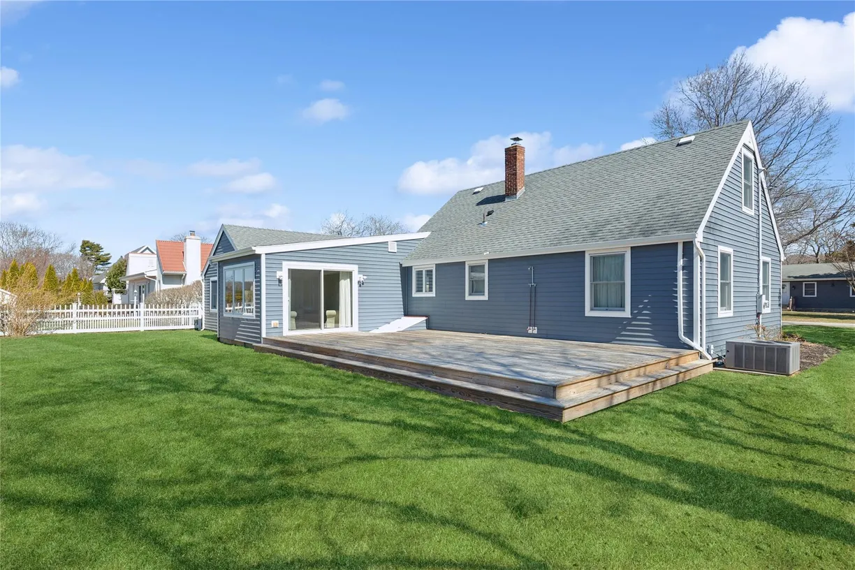 The Hamptons Real Estate | View 1110 Gillette Drive | Listing