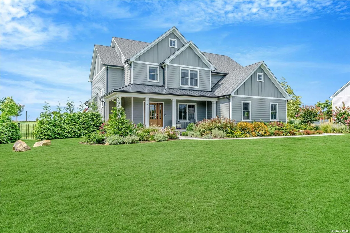 The Hamptons Real Estate | View 73 Pier Avenue | Listing