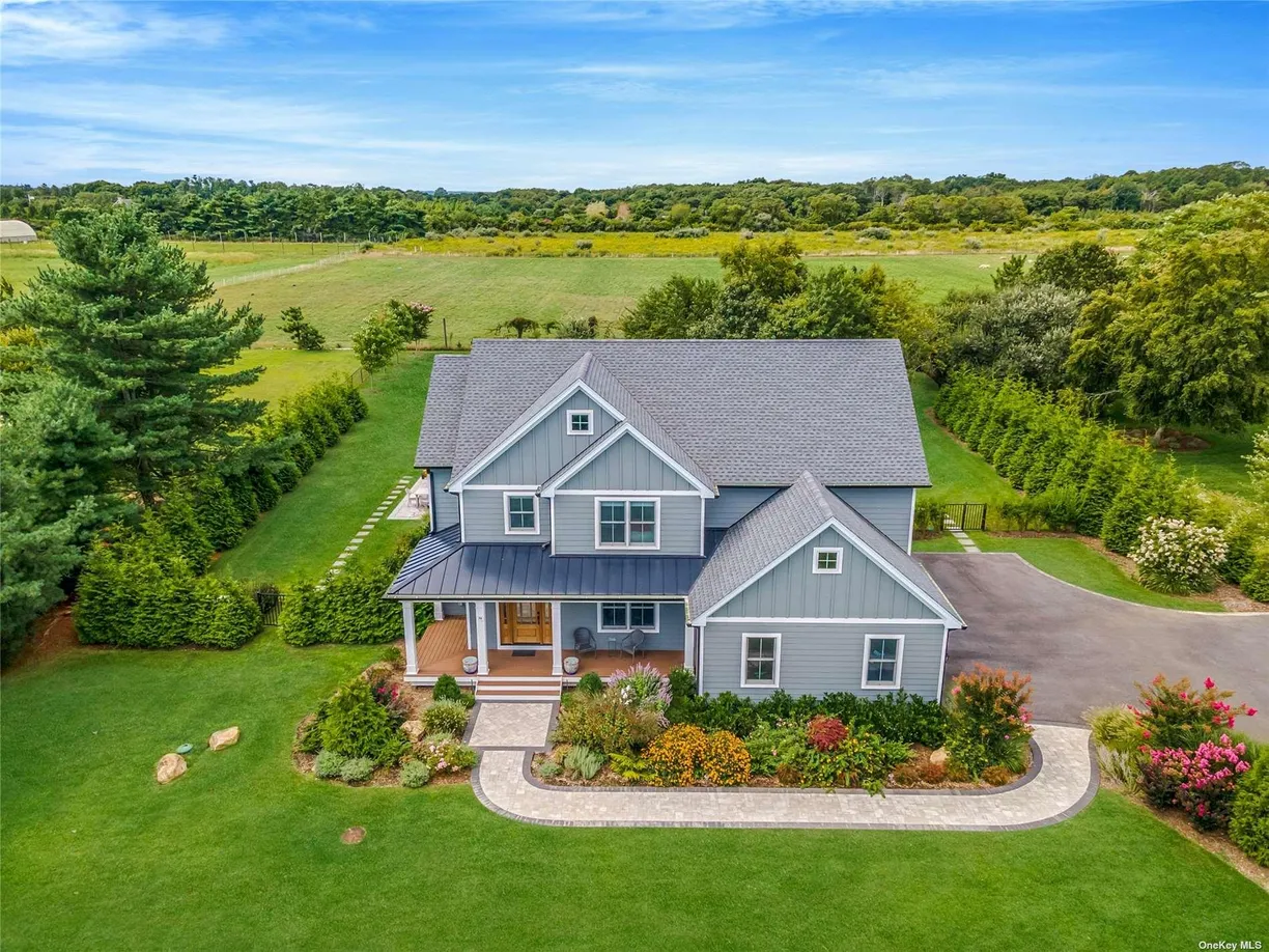 The Hamptons Real Estate | View 73 Pier Avenue | 4 Beds, 3 Baths