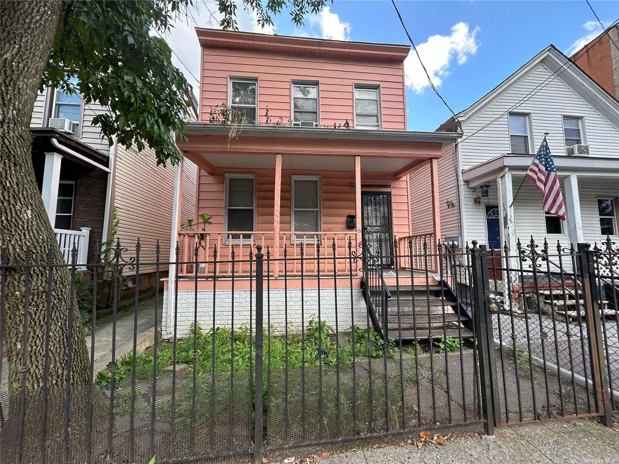 New York City Real Estate | View 168 Miller Avenue | 6 Beds, 4 Baths